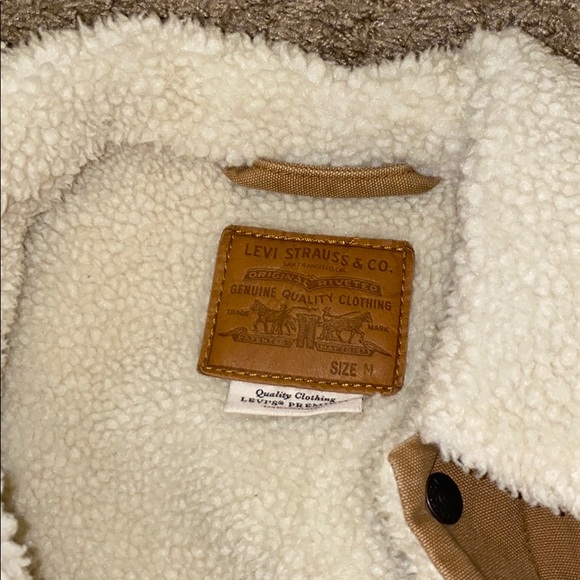 Levi’s Sherpa Trucker Jacket - Picture 3 of 4
